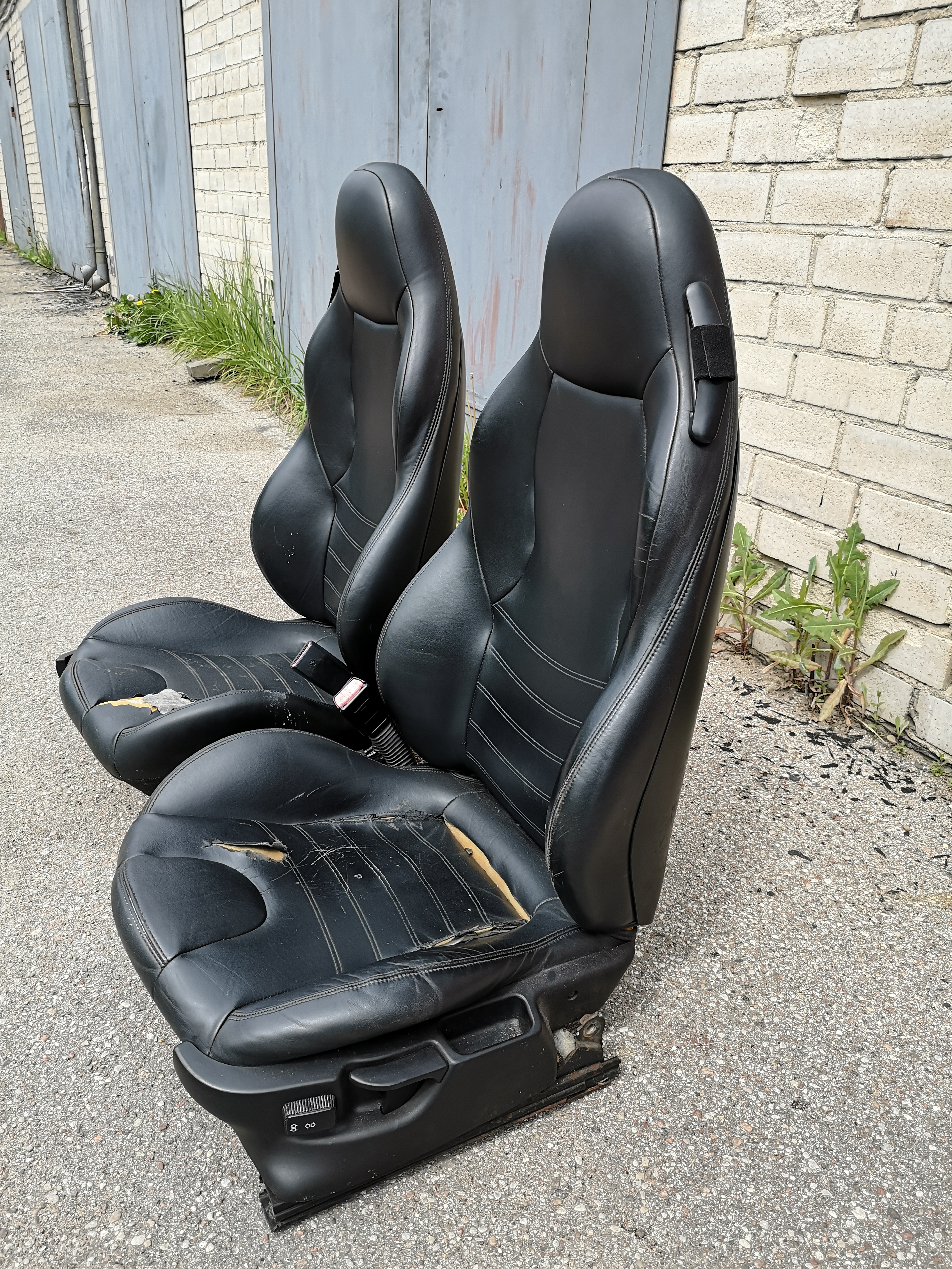 Automobilio priekines sėdynės