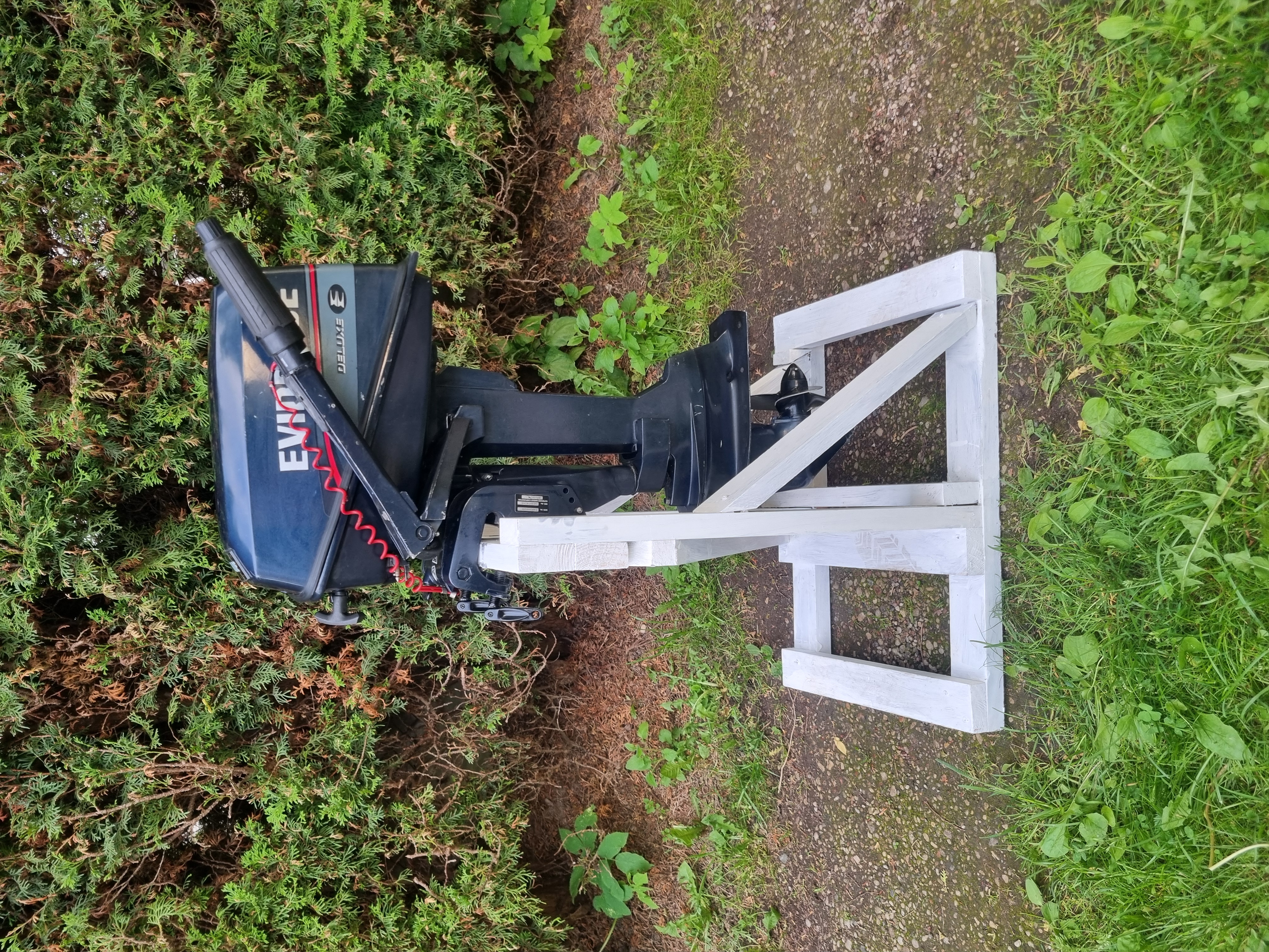 2vienetai pakabinami valčiu varikliai