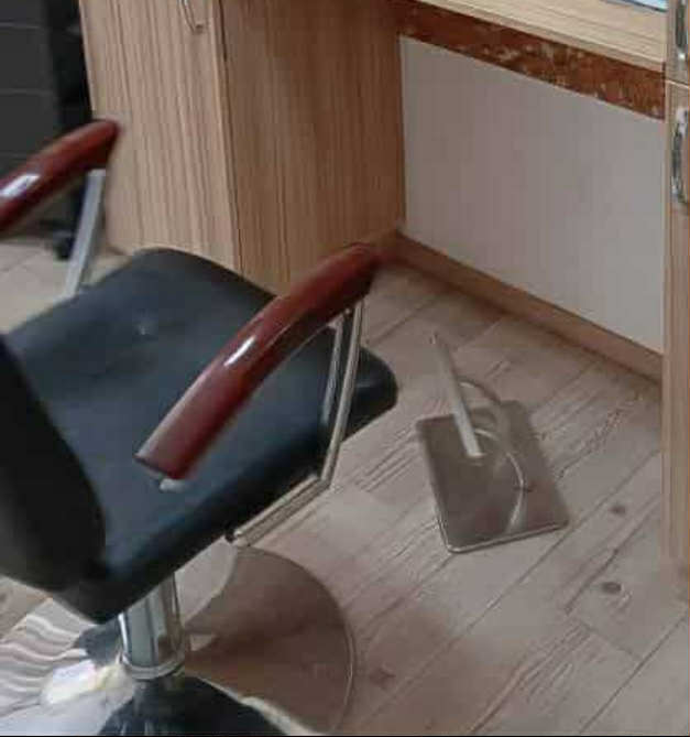 2 Kirpyklėles kedės Šauliai-Panevėžyss